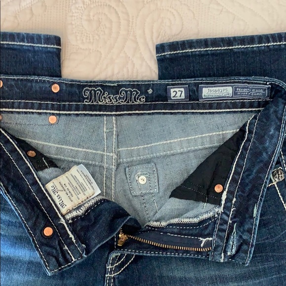 Miss Me Boyfriend Capri - Picture 6 of 7